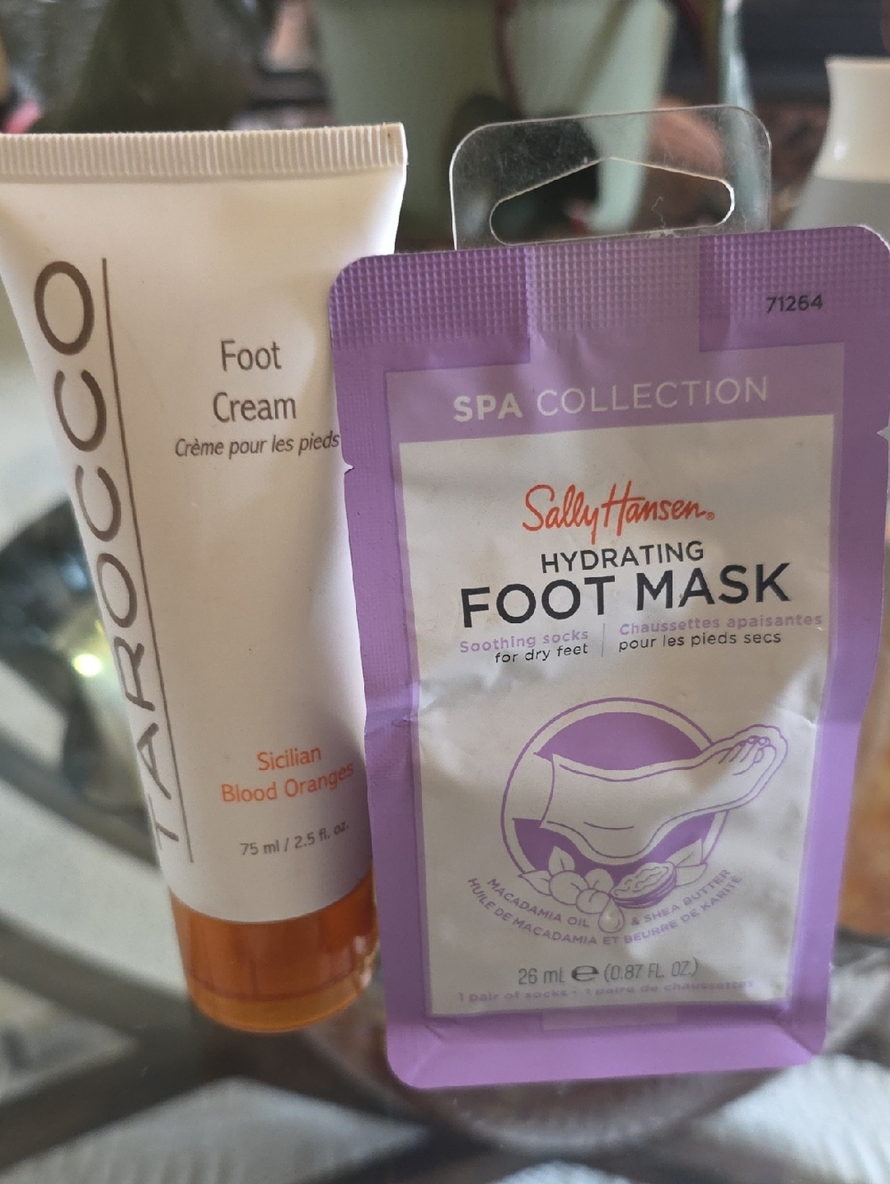 Sally Hansen Hydrating Foot Mask & Tarocco Foot Cream Duo -